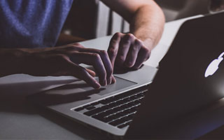 华体会下载：开启你的体育激情新纪元