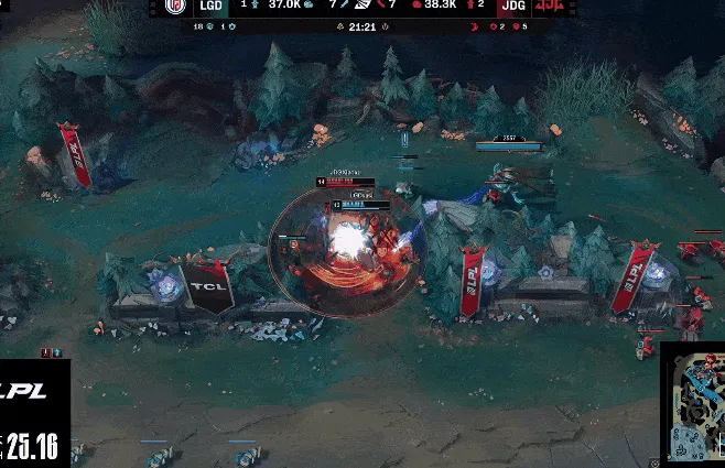 半岛体育APP-Xiaoxu鳄鱼打出对位压制，轻松单杀sasi后被Sav1or赶来收下