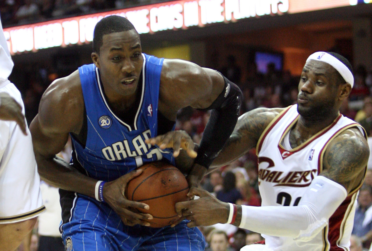 霍华德防守啥级别？杨毅：弹跳棒 身高&amp;下肢力量对抗纯五号位吃亏